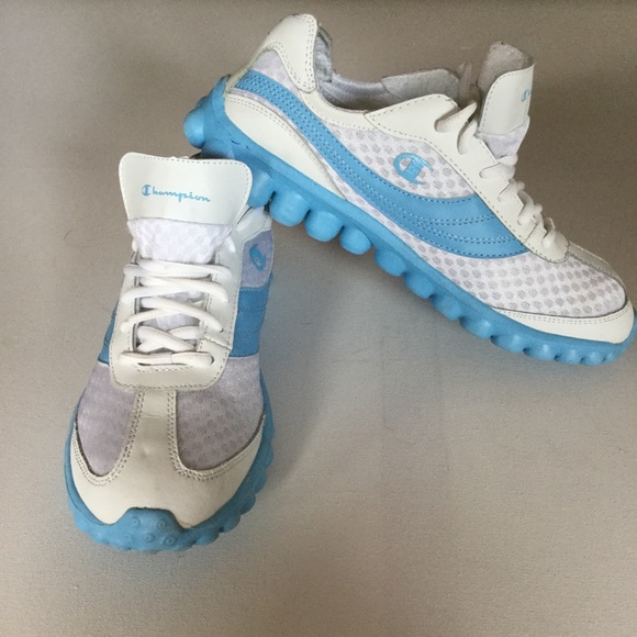 Champion, Lace Up Super Lightweight Running Shoes Size 9,5 - Picture 2 of 9